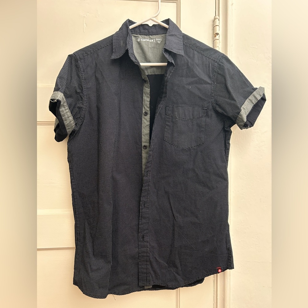 Air walk button down short sleeve t shirt